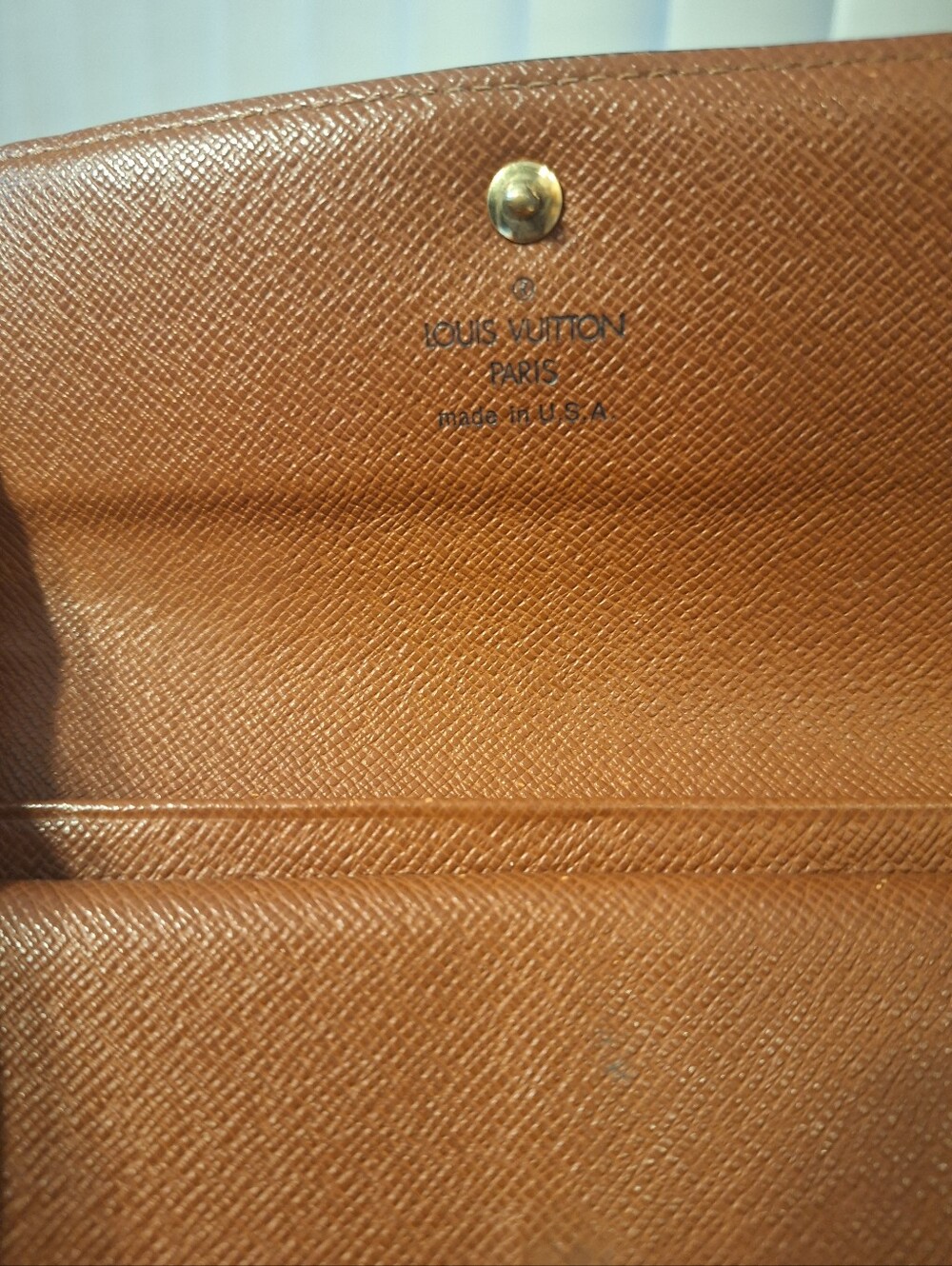 Louis Vuitton Vintage Monogram Wallet - Picture 5 of 9